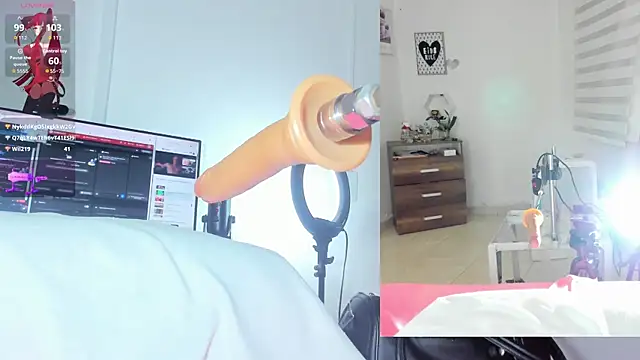 Snapshot of Rosy_Emely chatting on January 11, 9:25 am Rosy Emely online show from January 11, 9:25 am