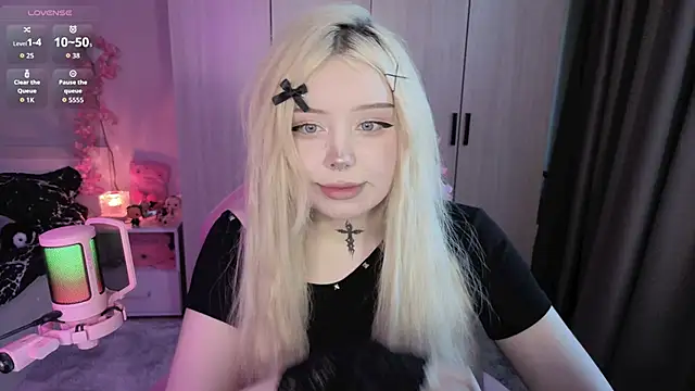 RileyVice online show from June 21, 8:28 am