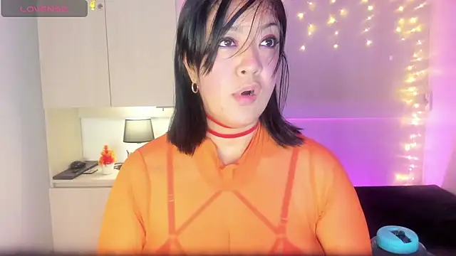 VickyRuiz  online show from May 11, 7:55 pm