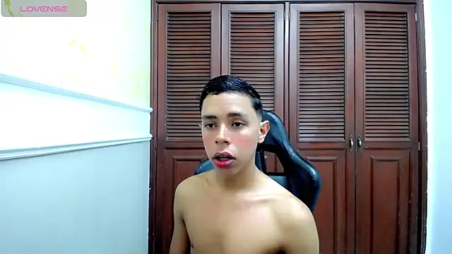 ALEX HOTl  online show from September 9, 1:43 pm
