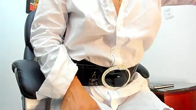 Ms lunaRose online show from September 19, 12:45 am