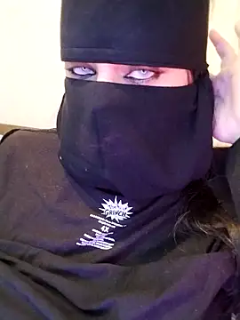 lilyan12 online show from May 11, 2:17 am