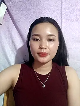 Lili lovely online show from October 28, 8:18 am