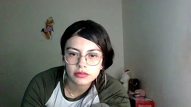 Kylie Rivers online show from February 6, 10:24 pm