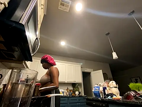 Snapshot of princesslivv chatting on October 23, 3:50 am princesslivv online show from October 23, 3:50 am