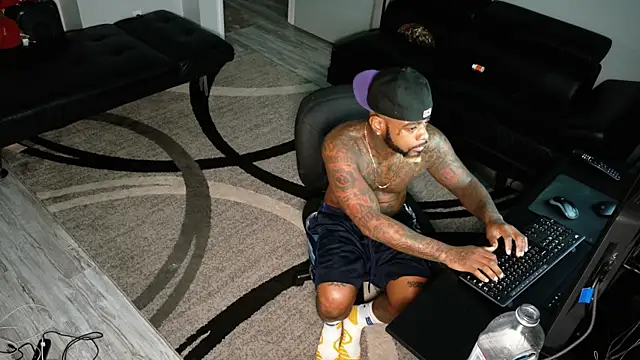 Snapshot of SLANGONDEMHOES chatting on September 29, 10:36 pm SLANGONDEMHOES online show from September 29, 10:36 pm