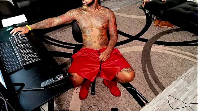 Snapshot of SLANGONDEMHOES chatting on October 7, 10:18 pm SLANGONDEMHOES online show from October 7, 10:18 pm