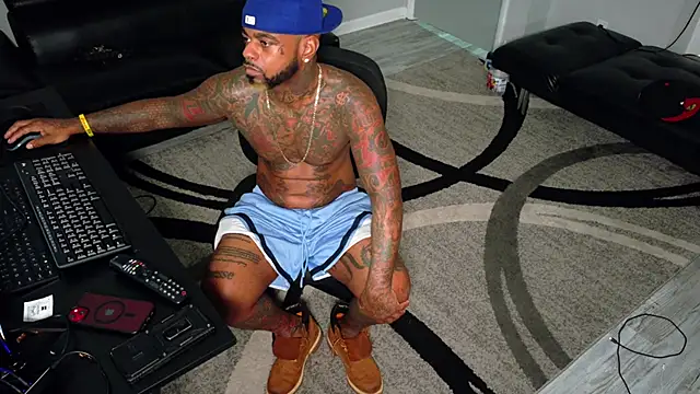 Snapshot of SLANGONDEMHOES chatting on October 10, 3:00 pm SLANGONDEMHOES online show from October 10, 3:00 pm