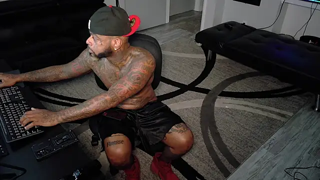 Snapshot of SLANGONDEMHOES chatting on October 17, 6:21 pm SLANGONDEMHOES online show from October 17, 6:21 pm