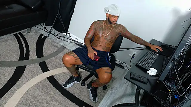 Snapshot of SLANGONDEMHOES chatting on October 26, 12:44 pm SLANGONDEMHOES online show from October 26, 12:44 pm