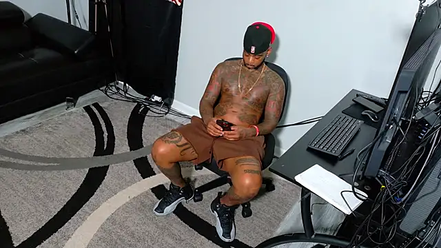 Snapshot of SLANGONDEMHOES chatting on October 30, 6:19 pm SLANGONDEMHOES online show from October 30, 6:19 pm