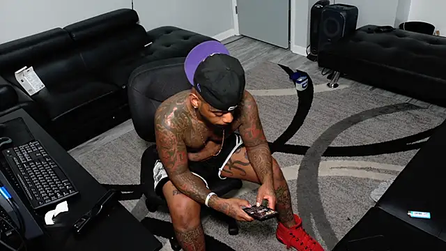 SLANGONDEMHOES online show from February 18, 12:17 am