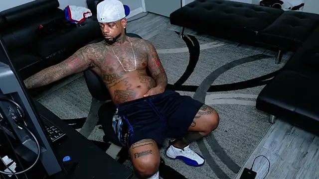 SLANGONDEMHOES online show from March 28, 7:57 pm