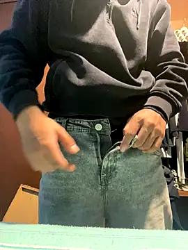 Snapshot of zzagreo chatting on November 28, 7:33 am zzagreo online show from November 28, 7:33 am