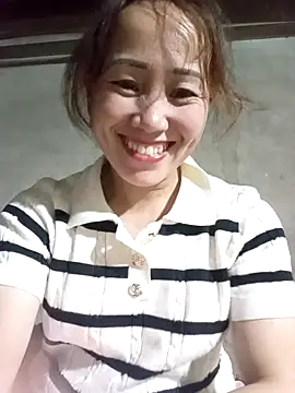 Snapshot of Fienjr chatting on October 23, 2:05 pm Fienjr online show from October 23, 2:05 pm