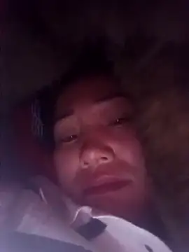 Snapshot of Fienjr chatting on October 24, 8:49 pm Fienjr online show from October 24, 8:49 pm