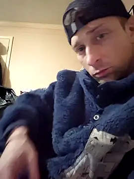 Snapshot of mresquared chatting on January 19, 1:31 am mresquared online show from January 19, 1:31 am