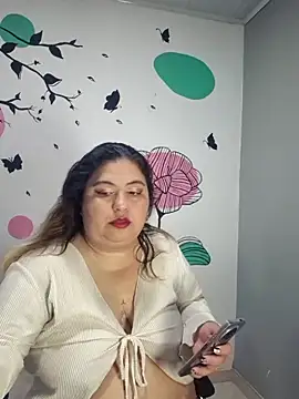 curvy diva  online show from September 27, 11:48 am