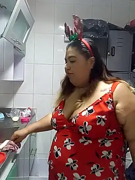 curvy diva  online show from December 22, 10:56 am