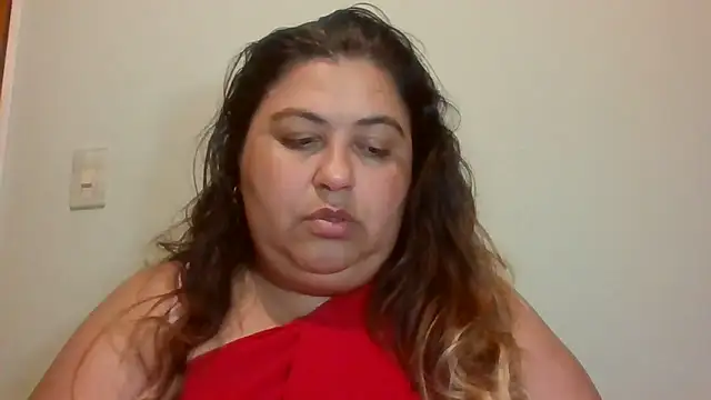 Snapshot of curvy_diva_ chatting on February 17, 12:29 am curvy diva online show from February 17, 12:29 am