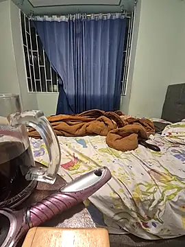 Snapshot of curvy_diva_ chatting on February 18, 2:07 am curvy diva online show from February 18, 2:07 am