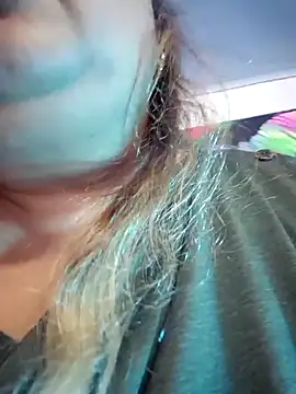 Snapshot of curvy_diva_ chatting on February 20, 9:43 am curvy diva online show from February 20, 9:43 am