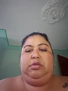 Snapshot of curvy_diva_ chatting on February 25, 11:09 am curvy diva online show from February 25, 11:09 am