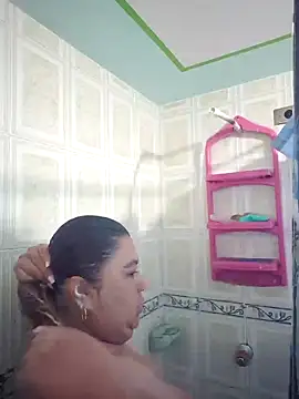 Snapshot of curvy_diva_ chatting on February 27, 11:21 am curvy diva online show from February 27, 11:21 am