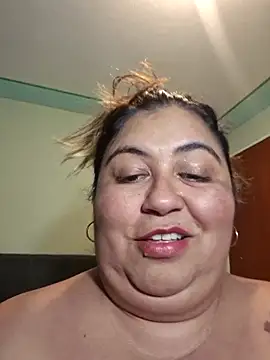 Snapshot of curvy_diva_ chatting on March 6, 2:19 am curvy diva online show from March 6, 2:19 am