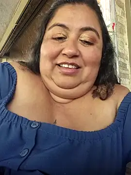 Snapshot of curvy_diva_ chatting on March 6, 2:24 pm curvy diva online show from March 6, 2:24 pm