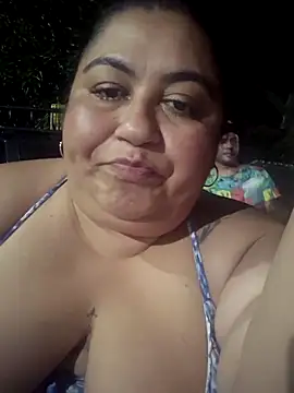 Snapshot of curvy_diva_ chatting on March 7, 5:37 am curvy diva online show from March 7, 5:37 am