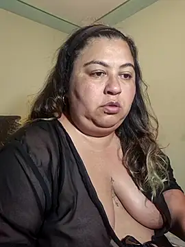 Snapshot of curvy_diva_ chatting on March 9, 11:14 am curvy diva online show from March 9, 11:14 am