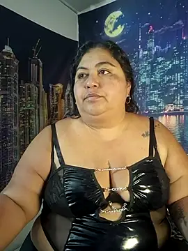 curvy diva  online show from May 14, 9:49 am