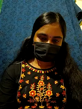 mini-queen online show from October 18, 5:14 pm