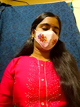 mini-queen online show from February 13, 6:26 pm