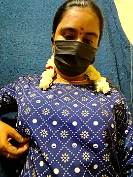 mini-queen online show from April 12, 4:01 pm