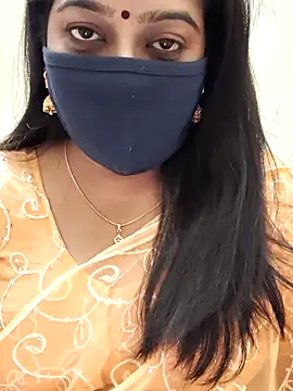 Snapshot of saritha29 chatting on December 22, 5:21 pm saritha29 online show from December 22, 5:21 pm