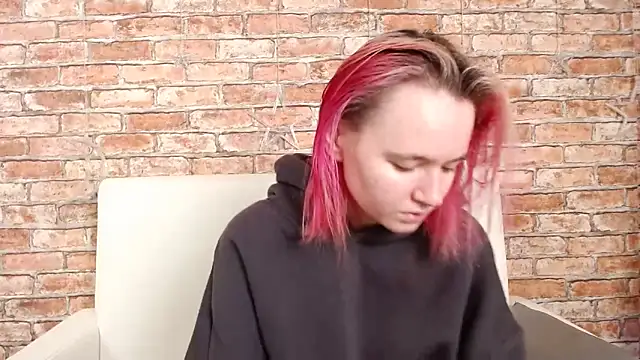 Ericha Stone online show from November 16, 3:01 am