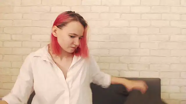 Ericha Stone online show from December 2, 1:22 am