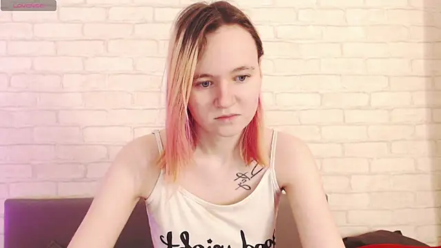 Ericha Stone online show from February 28, 1:28 am