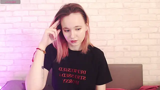 Snapshot of Ericha_Stone chatting on April 15, 1:01 am Ericha Stone online show from April 15, 1:01 am