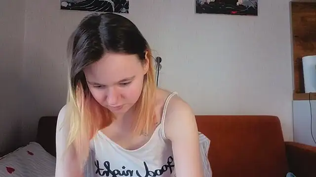 Ericha Stone online show from July 11, 1:52 am
