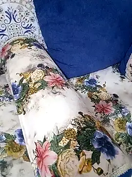 Snapshot of Mayamimi chatting on September 29, 7:46 am Mayamimi online show from September 29, 7:46 am