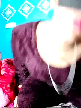 Pahadi couple online show from November 13, 5:39 am