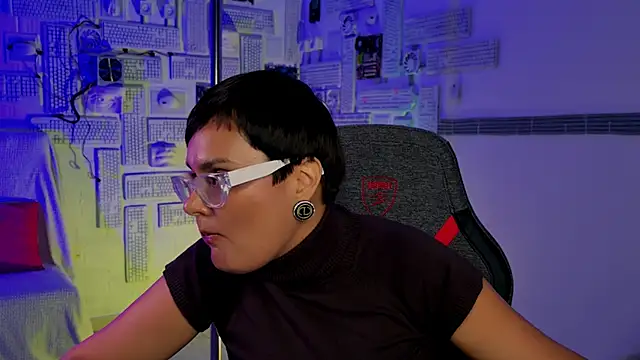 LauraDavidsons online show from October 1, 4:35 pm