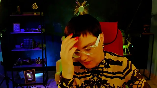 LauraDavidsons online show from December 20, 5:36 am