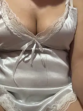 Binjt online show from May 6, 7:08 pm
