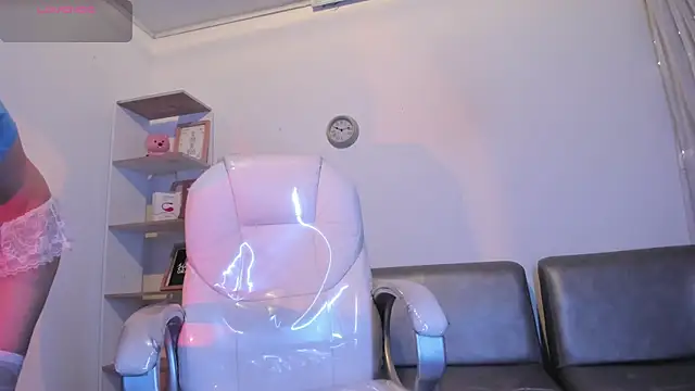 Snapshot of Angeel_of_lust chatting on October 28, 4:27 am Angeel of lust online show from October 28, 4:27 am