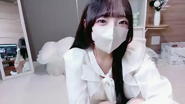 Snapshot of Mashiro-chan chatting on October 12, 7:51 am Mashiro-chan online show from October 12, 7:51 am