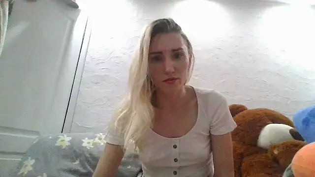 Snapshot of Adrianachanel chatting on October 1, 4:35 pm Adrianachanel online show from October 1, 4:35 pm